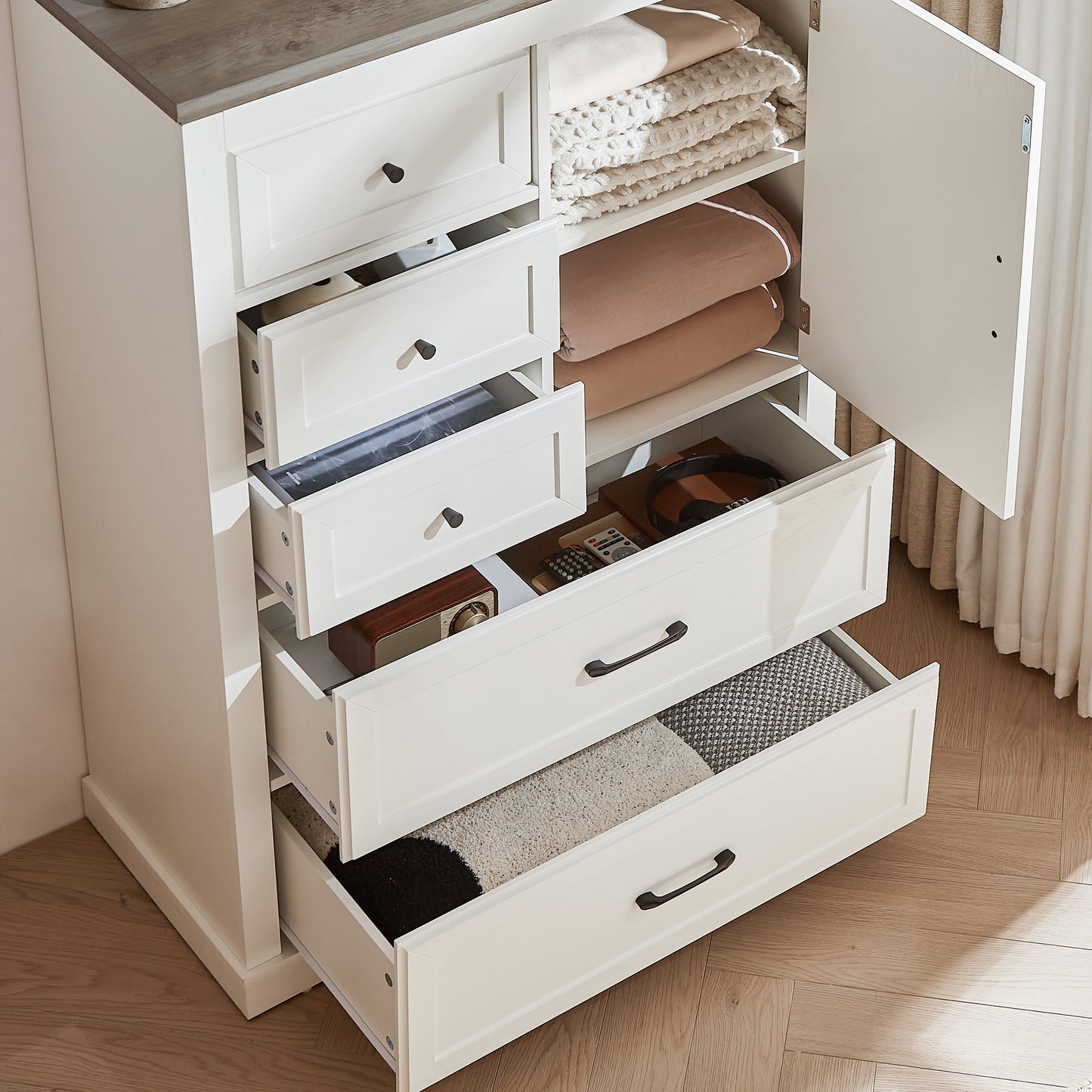 AWQM Wooden Rustic Bedroom Dresser Chest of Drawers Storage Cabinet