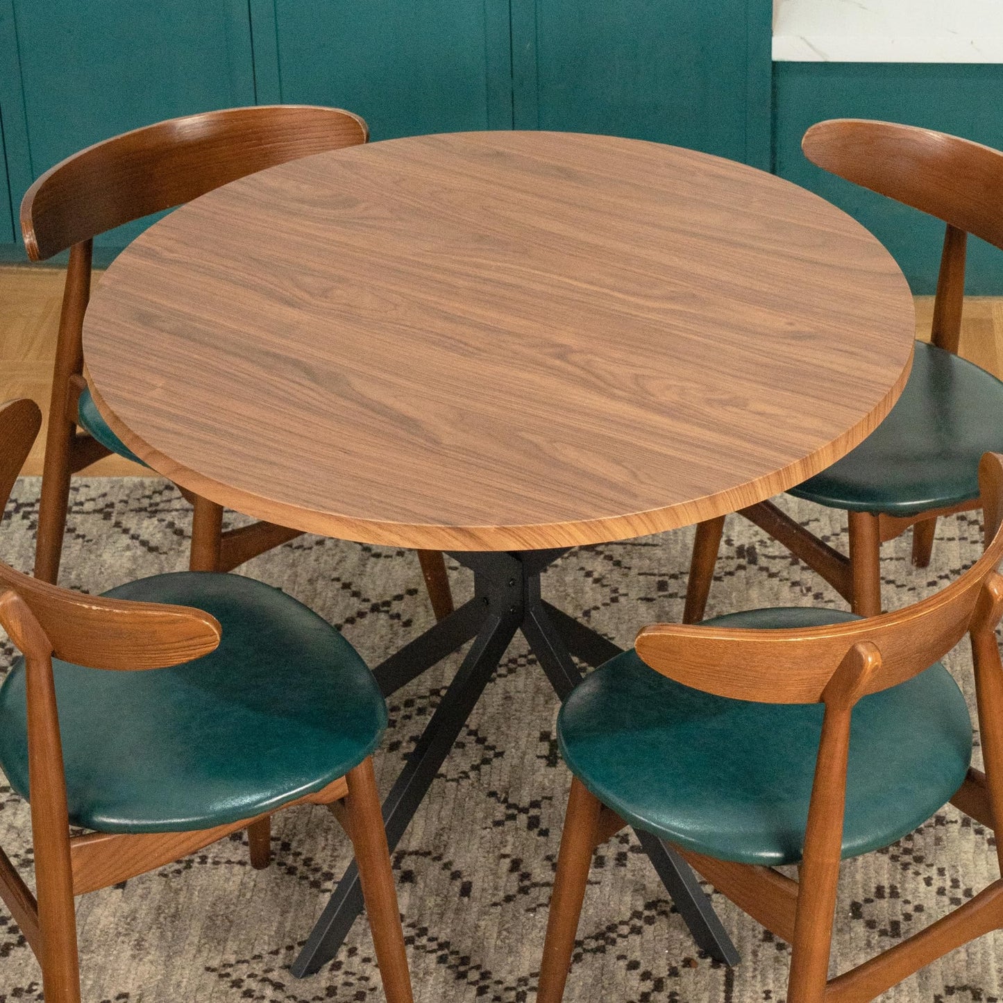 AWQM Industrial Round Dining Table, Dining Table for 4