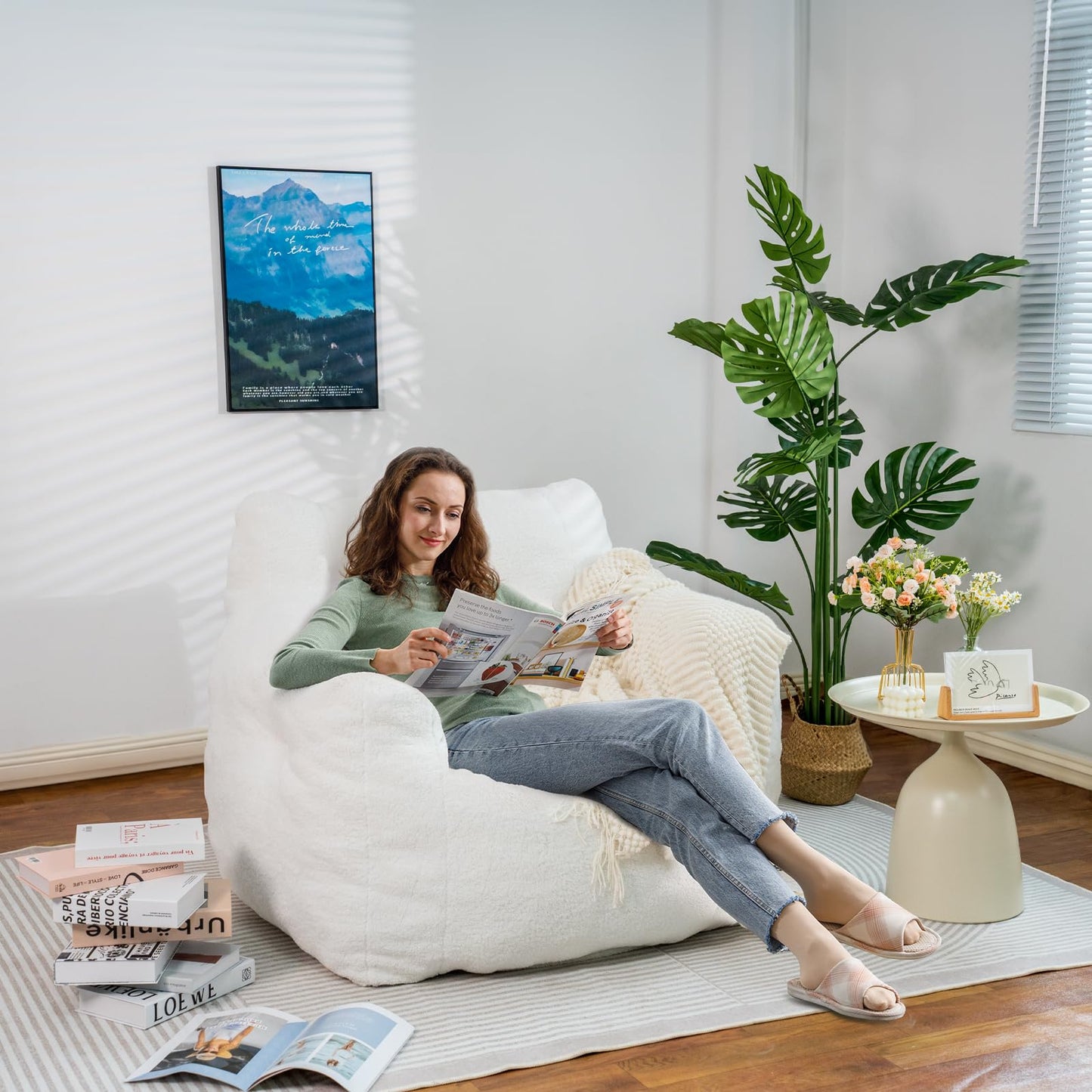 AWQM Padded Giant Bean Bag Chair, Giant Fluffy Faux Fur Bean Bag Lounger