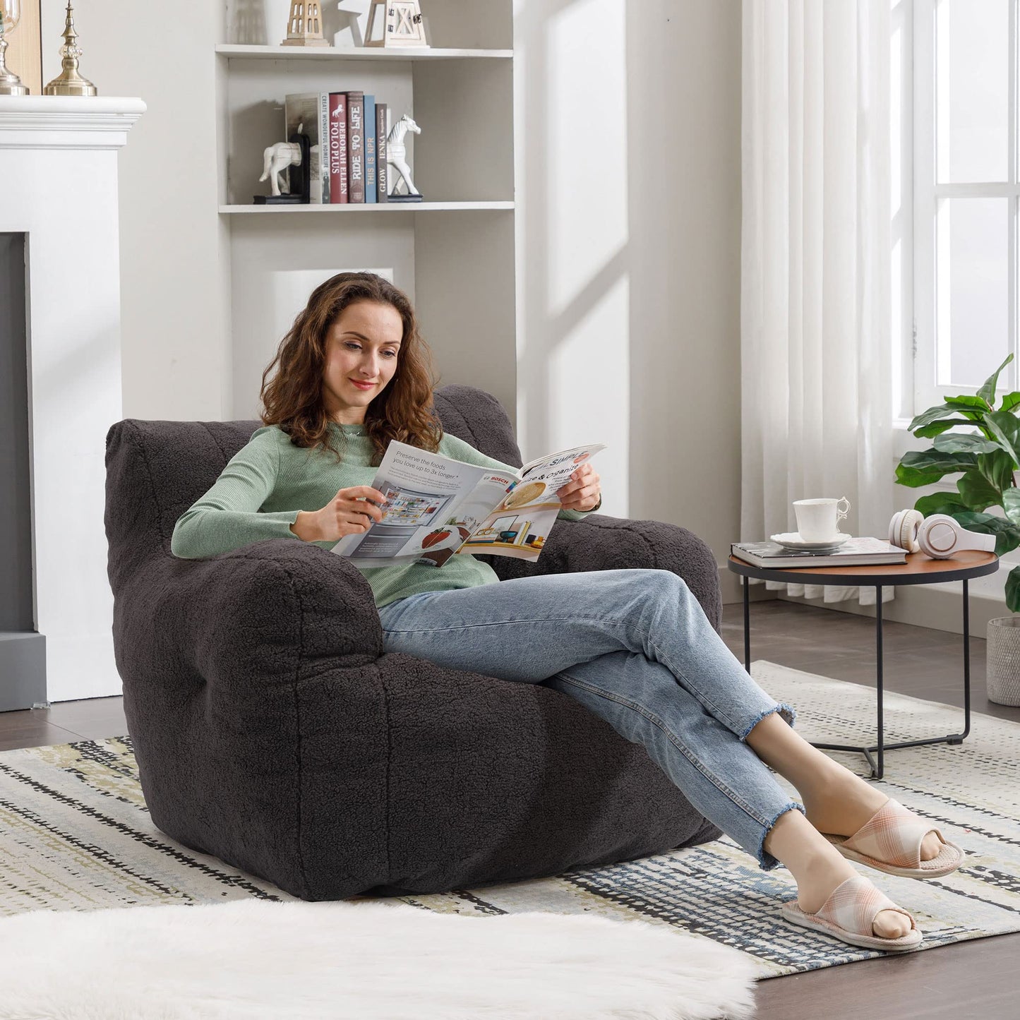 AWQM Fluffy Lazyboy Bean Bag Chair Padded Tufted Upholstered Bean Bag Chair