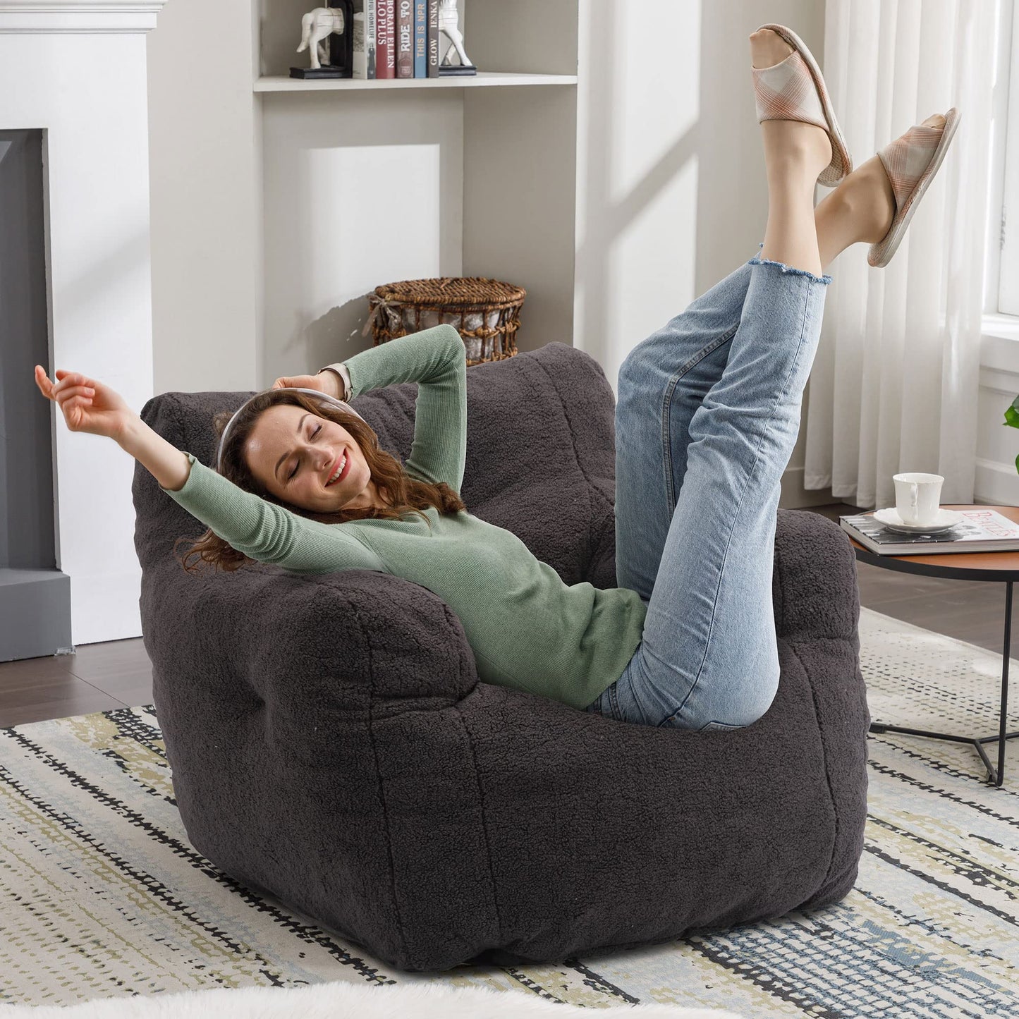 AWQM Fluffy Lazyboy Bean Bag Chair Padded Tufted Upholstered Bean Bag Chair