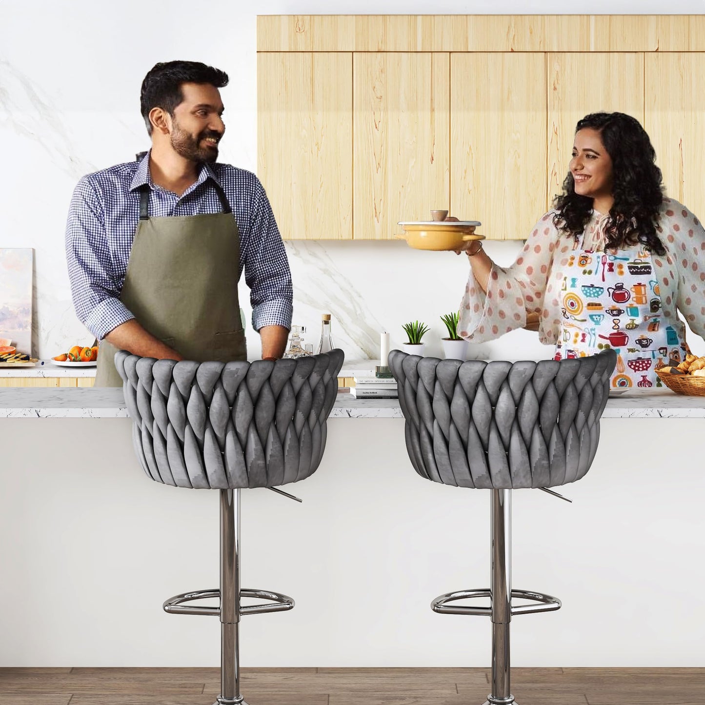 AWQM Bar Stool Set Velvet Swivel Chair